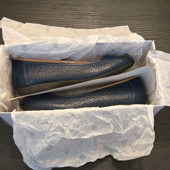 Croft & Barrow Navy Blue flat/loafer (size 8 US) - Picture 3 of 4